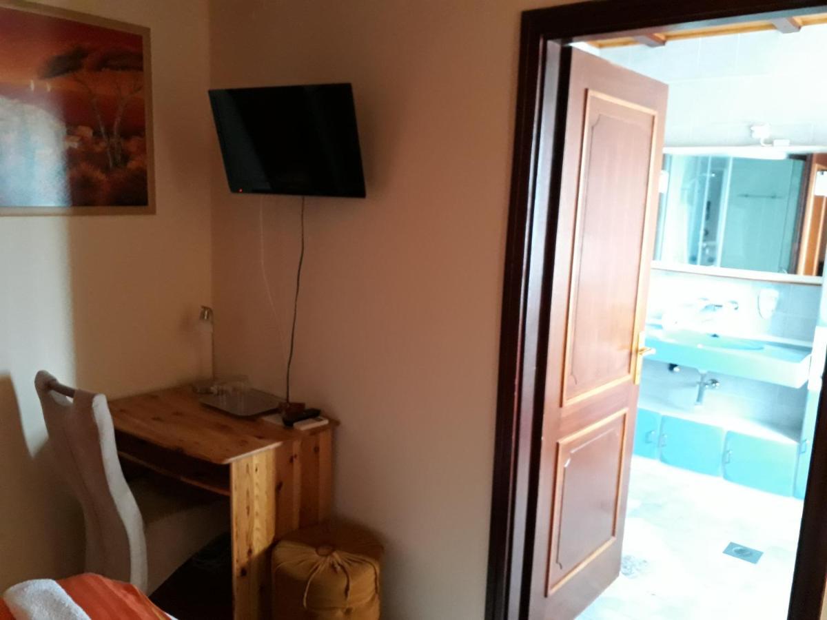 Bed and Breakfast Szilvia Panzio Gyomaendrőd Esterno foto