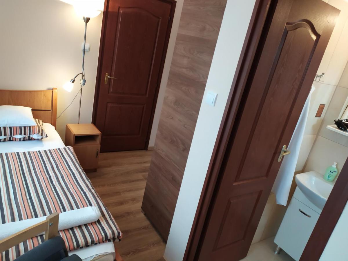 Bed and Breakfast Szilvia Panzio Gyomaendrőd Esterno foto