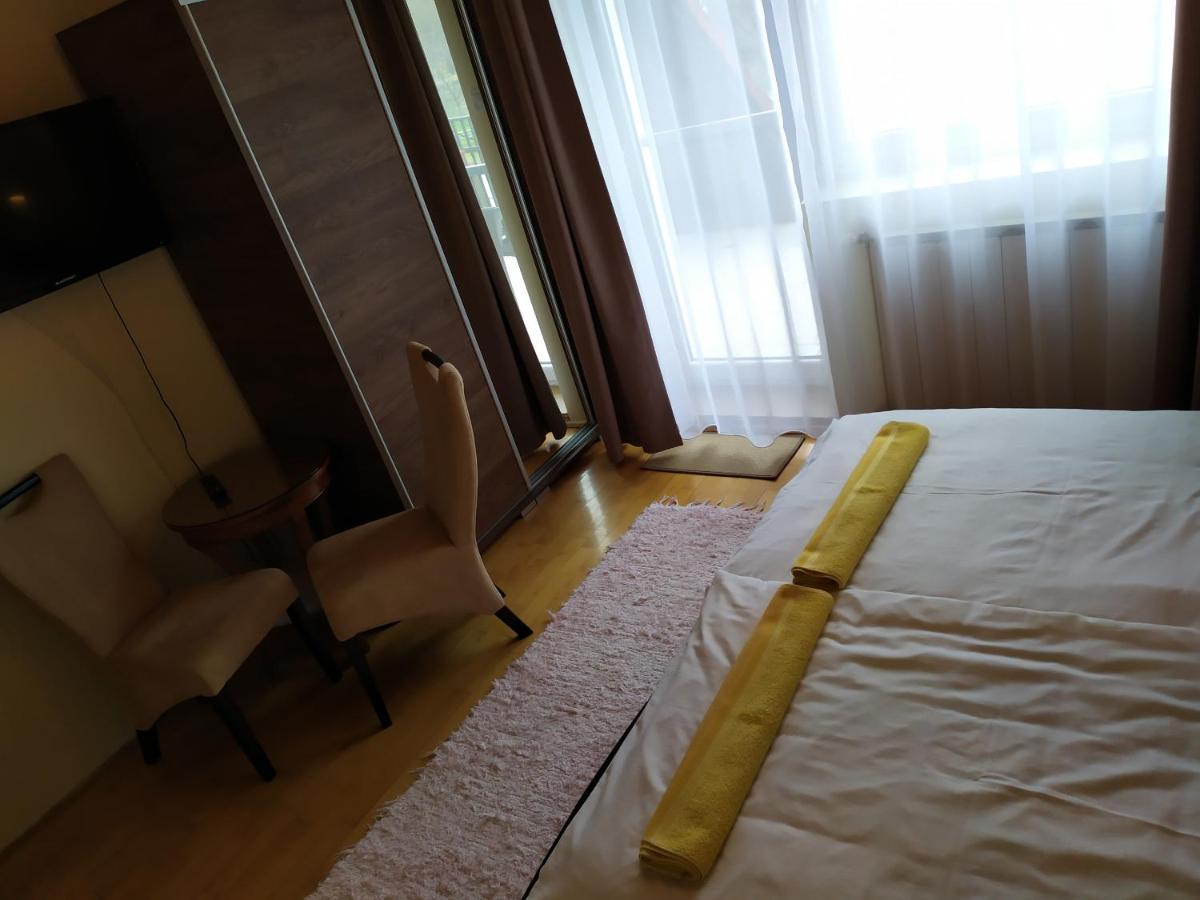 Bed and Breakfast Szilvia Panzio Gyomaendrőd Esterno foto