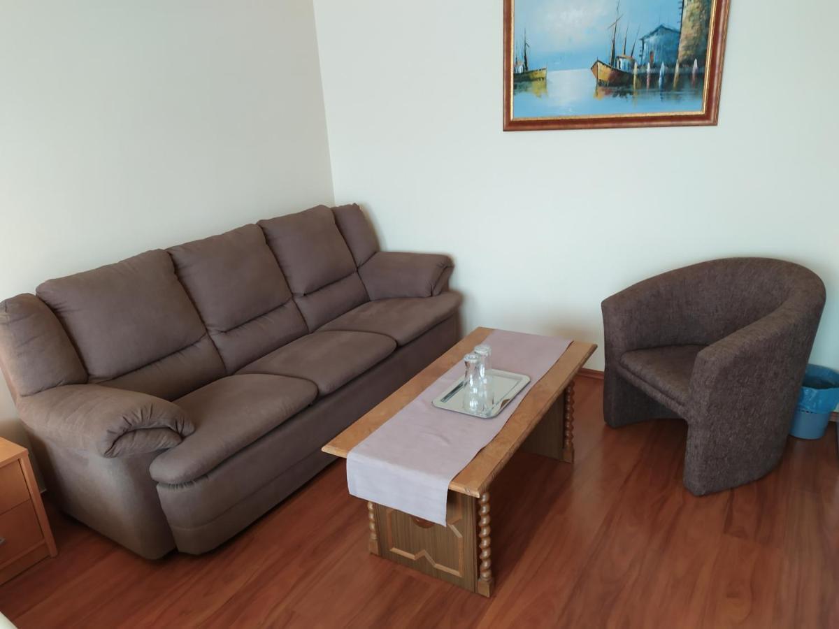 Bed and Breakfast Szilvia Panzio Gyomaendrőd Esterno foto