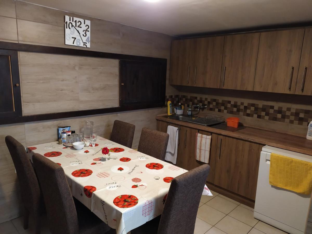 Bed and Breakfast Szilvia Panzio Gyomaendrőd Esterno foto